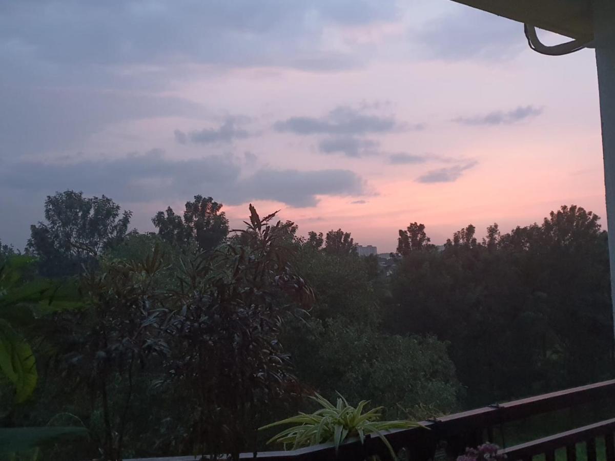Serene Home Stay Bangalore Buitenkant foto